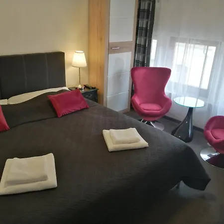 Filsdeger Haz - & Apartmans Bed & Breakfast 2*