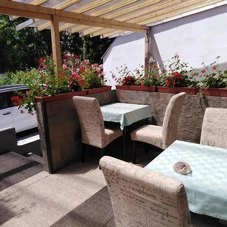 Filsdeger Haz - & Apartmans Bed & Breakfast 2*