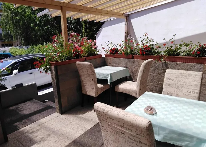 Filsdeger Haz Nocleg ze śniadaniem 3*