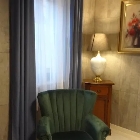 Filsdeger Ház - Rooms&apartmans Panzió Eger