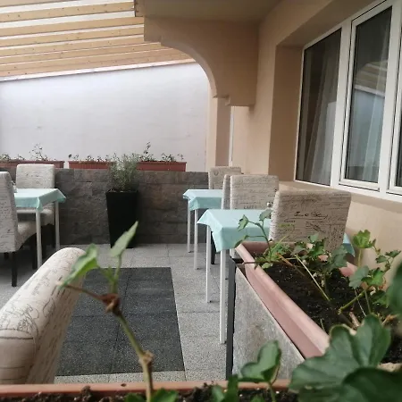 Filsdeger Haz - & Apartmans Couette-café 2*