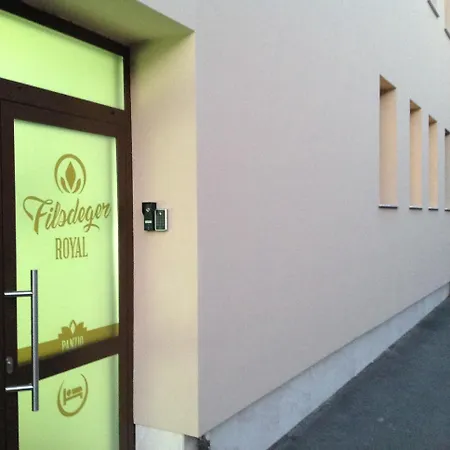 Bed & Breakfast Filsdeger Haz - & Apartmans 2*