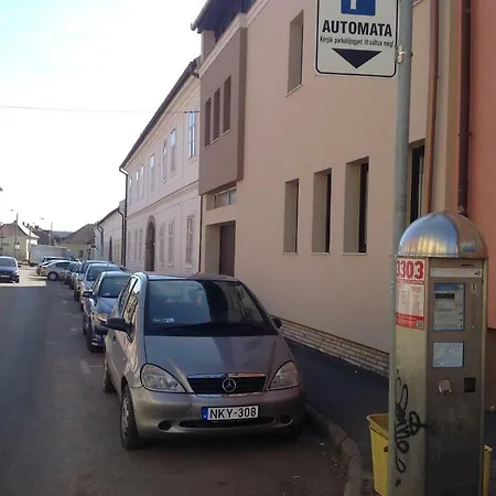 Filsdeger Haz - & Apartmans Eger