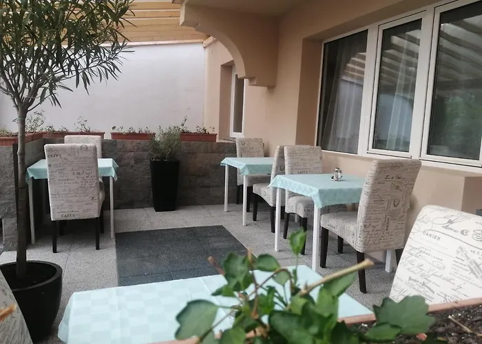 Bed & Breakfast Filsdeger Ház 3*