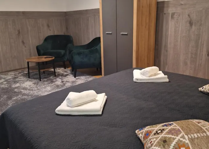 Filsdeger Ház Bed & Breakfast Eger